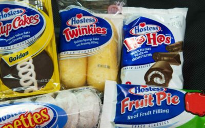 Smuckerâs profit tops estimates as Hostess acquisition sweetens its business